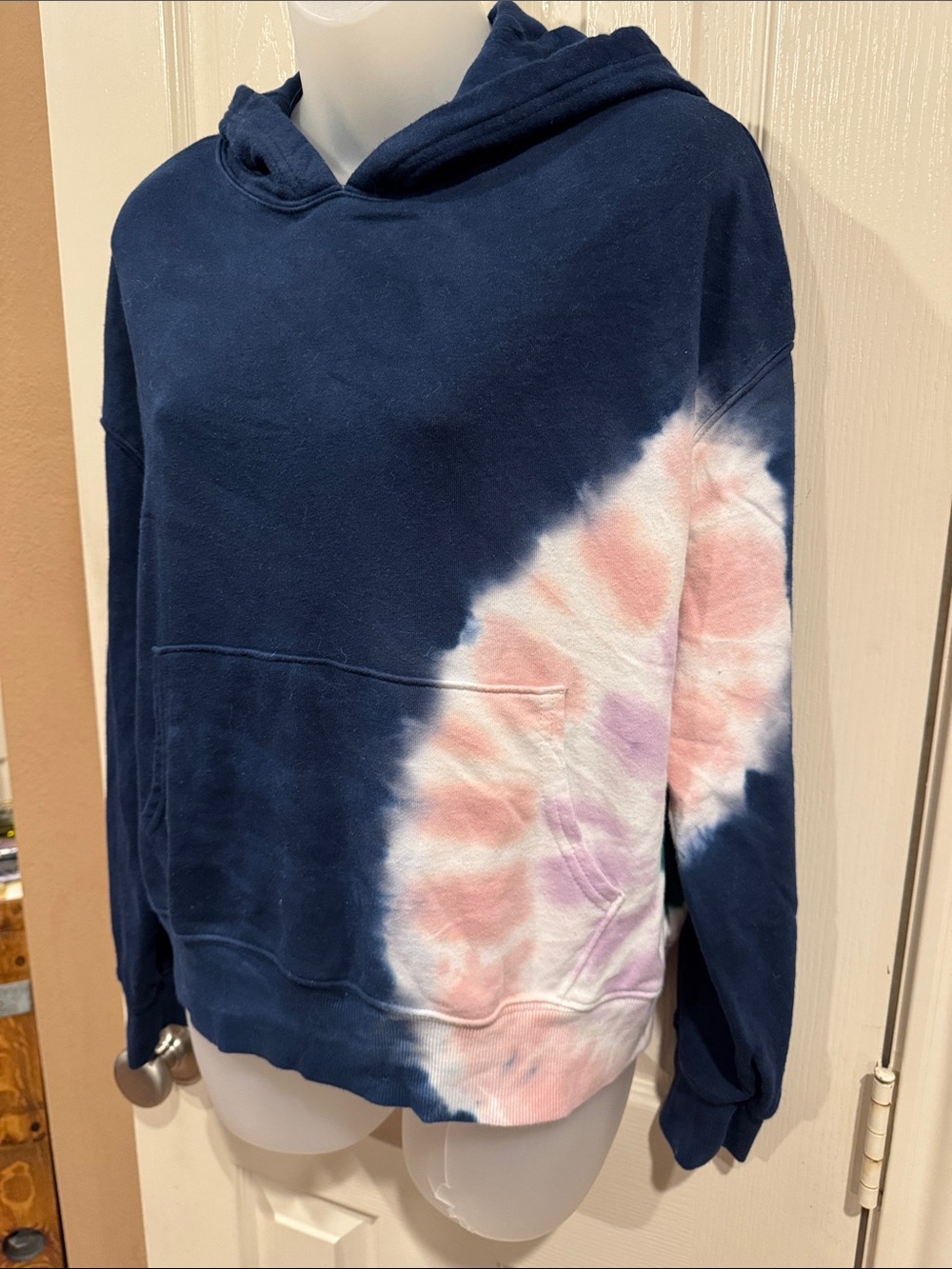 Wildfox Navy Tie-Dye Hoodie Sweatshirt. 
Sz Small